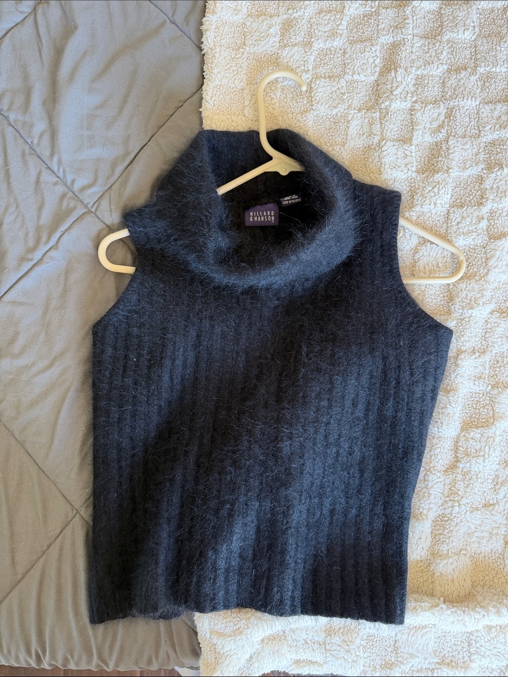 Hillard & Hanson Sleeveless Fuzzy Turtleneck Sweater - Charcoal